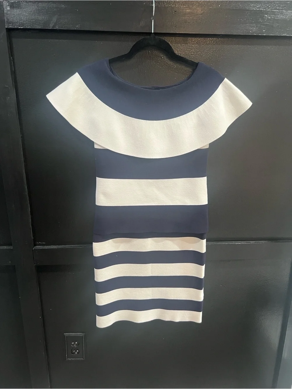 Ann Tyalor Stunning Navy and White Striped Off-Shoulder Two Piece Set
